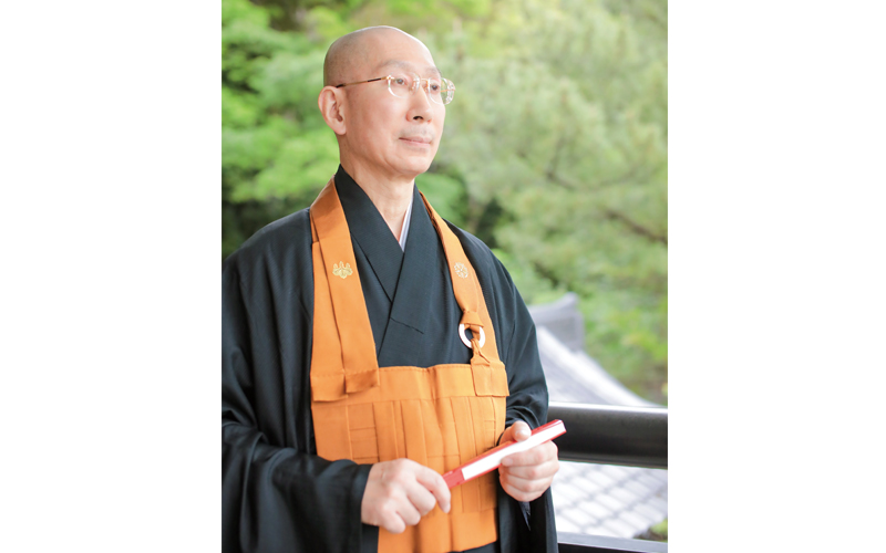 横浜市・建功寺の禅僧、枡野俊明さん。
