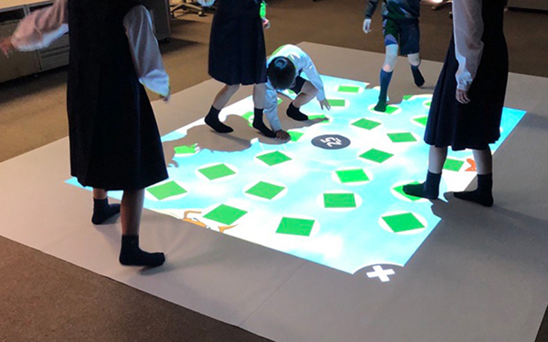 東京学芸大学附属小金井小学校 様